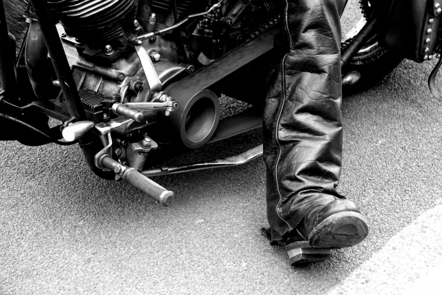 バイクに乗るなら革ブーツが最高にかっこいい おすすめのレザーライディングブーツ5選 マイメンはバイク